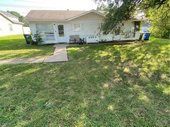 2603 NW Chipman Rd, Lees Summit, MO 64081