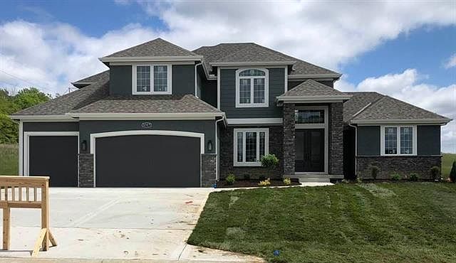 1st image of 5573 Thousand Oaks Dr