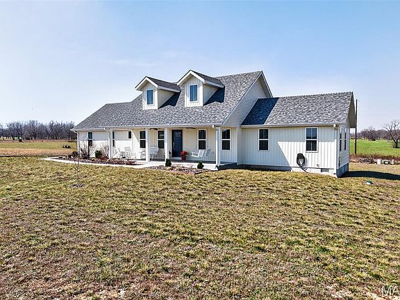 5th image of 19780 Destiny Rd