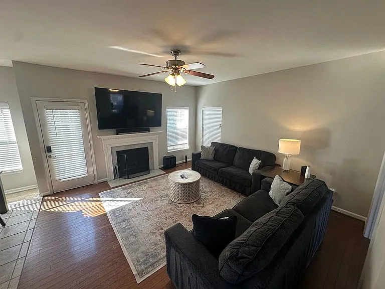 2402 Brookstone Pl — Photo 5