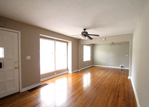 5th image of 9708 Brooklane St