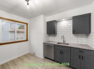 6229 Stanbury Rd, Parma, OH 44129