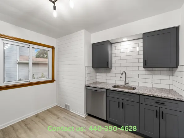 6229 Stanbury Rd, Parma, OH 44129