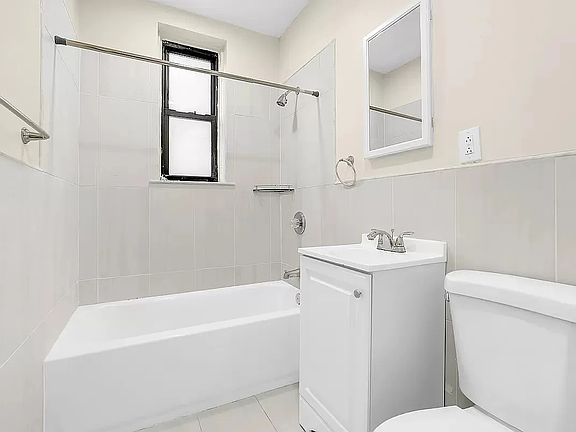 5th image of 26 W 131st St #4E