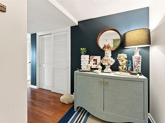 4th image of 2611 BAYSHORE BOULEVARD #303