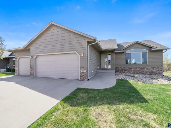 4007 W 77th St, Sioux Falls, SD 57108