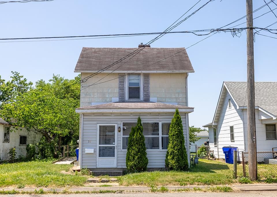 1st image of 32 Warner Ave