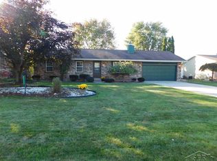 1111 N Frost Dr, Saginaw, MI