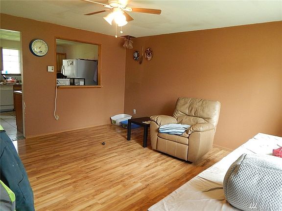 2nd image of 16105 SE 318th Pl