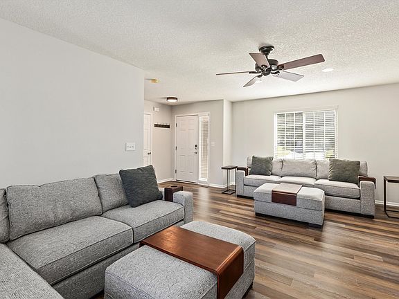 3rd image of 4604 Sawyers Dr