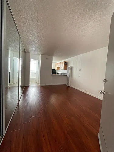Belmont Apartments Photo 1