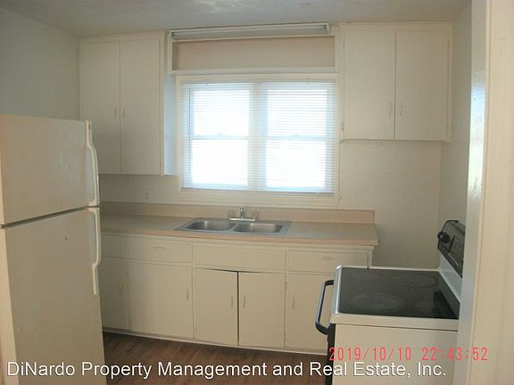 3rd image of 232 Fairview Ave #2