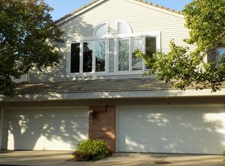 68 Harborview Dr #68, Racine, WI 53403