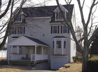 12 Abbott St, Merrimac, MA 01860