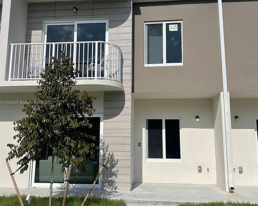 1st image of 25885 SW 144th Ave #1