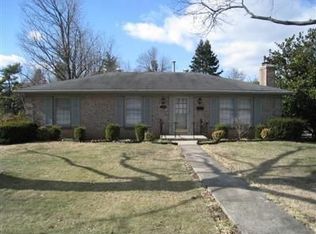 3475 Lansdowne Dr, Lexington, KY 40517