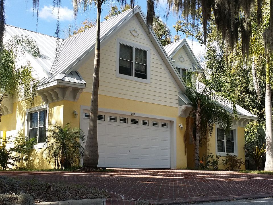 1st image of 211 Palmetto St