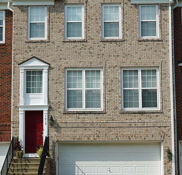 1st image of 7019 Courtyard Way