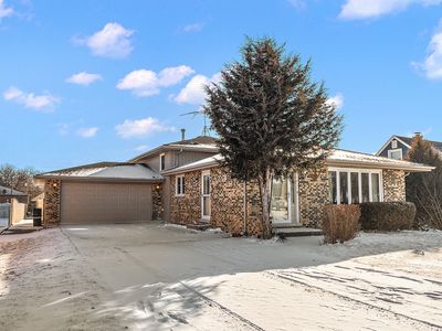 9745 S 81st Ave, Palos Hills, IL, 60465