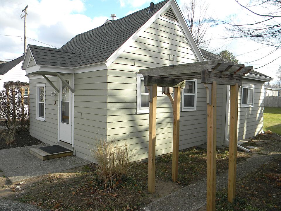 1st image of 422 N Ferry St #3