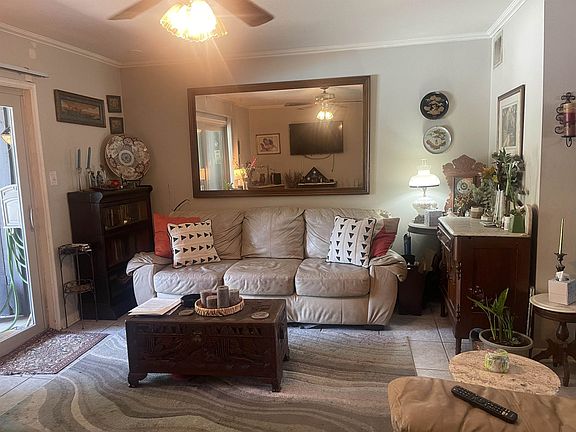 3rd image of 100 Discovery Bay Ln Unit 3