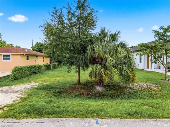 2814 Barrett AVE, NAPLES, FL 34112