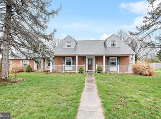 1809 Powder Mill Rd, York, PA 17402