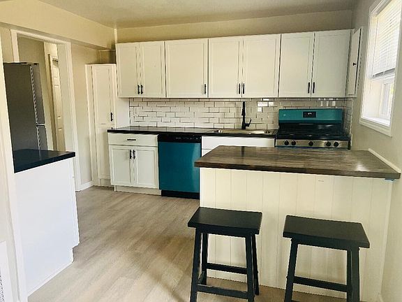 2nd image of 2606 Caledonia Ct