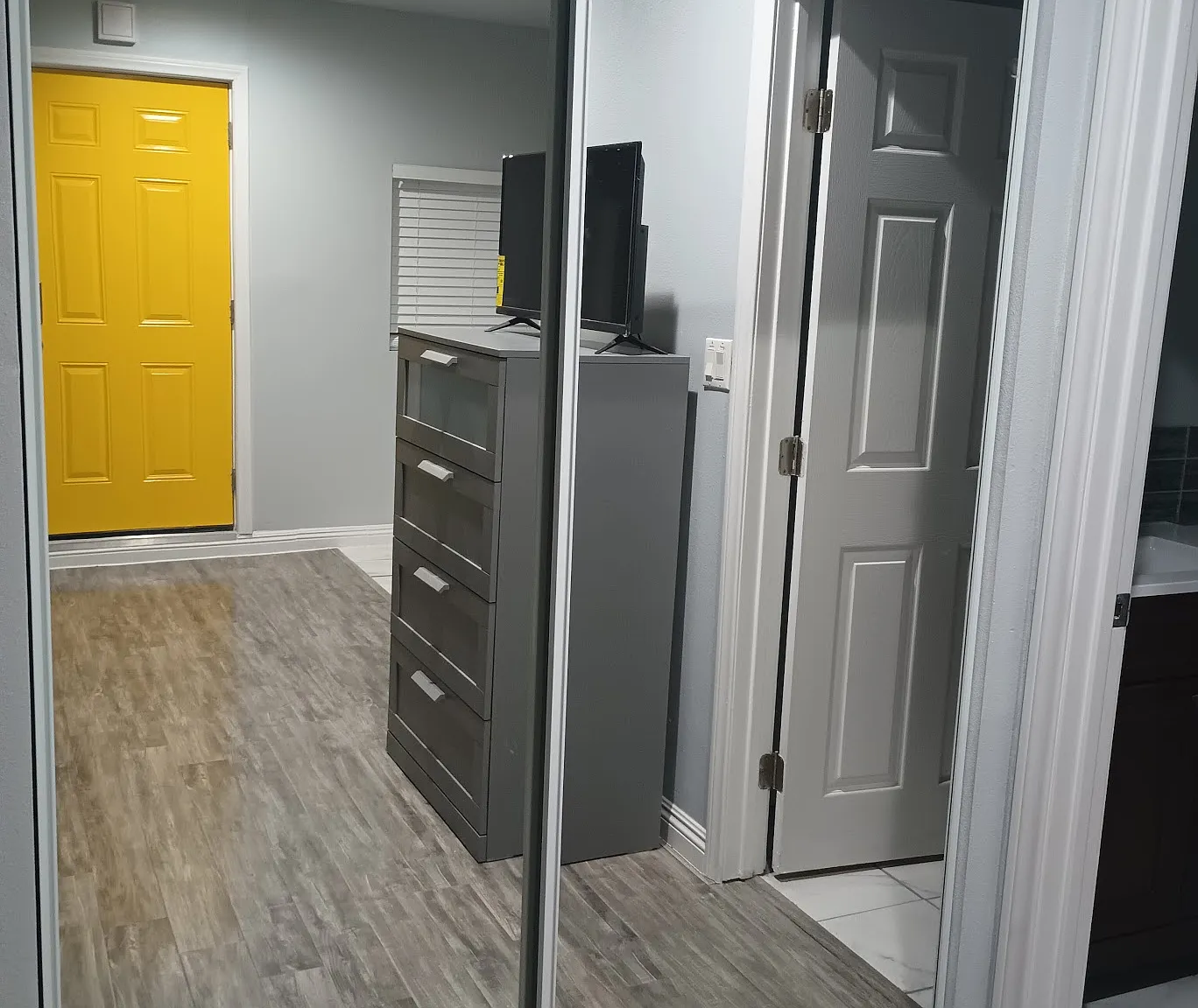 Studio, 365 sqft, $1,600 — Photo 1