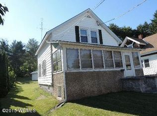 7 Waldo Pl, Port Henry, NY 12974