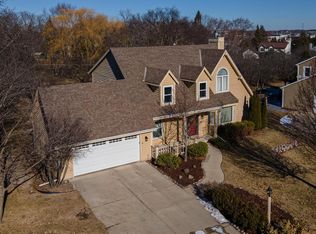 N53W14170 Invery Dr, Menomonee Falls, WI 53051