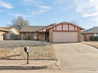 2708 Greenfield Dr, Edmond, OK 73012