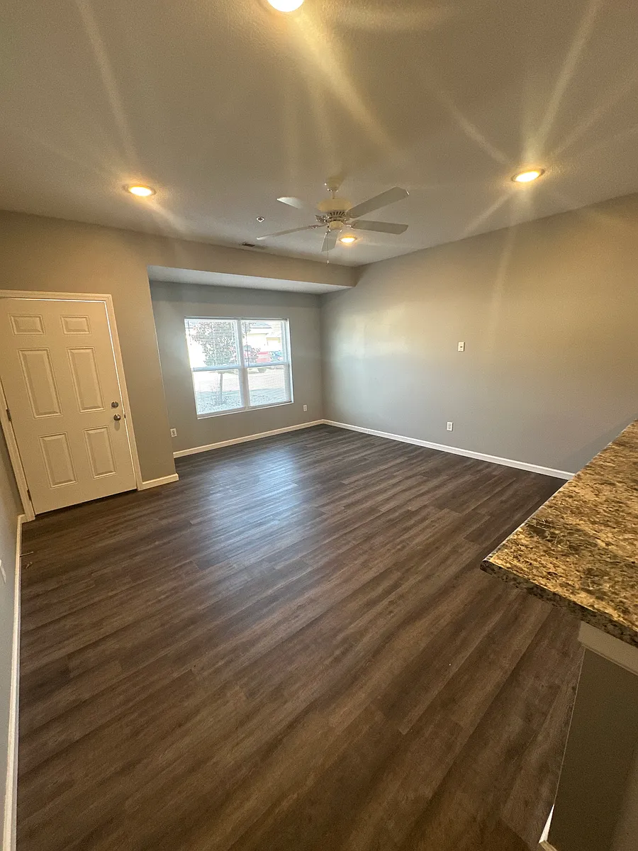 Building Photo - Evard Place Apartments