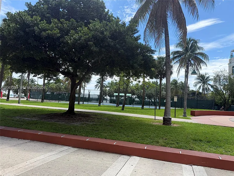 1750 N Bayshore Dr #2308 — Photo 18