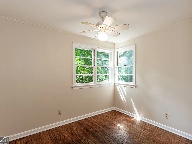 1318 Elizabeth Ln #B — Photo 12