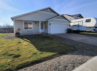 9312 Shire Dr, Pasco, WA 99301