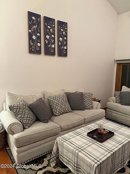 3rd image of 4040 Georgetown Square