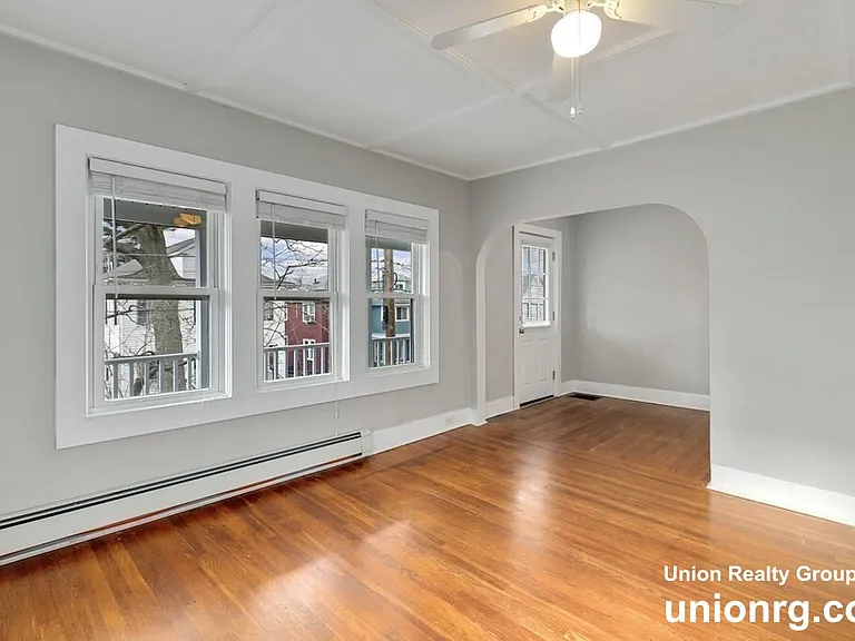 285 Park St #2 — Photo 8