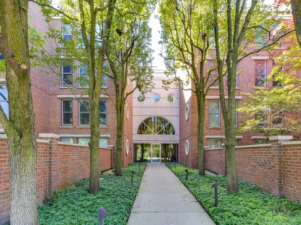 360 Green Bay Rd Unit 1D, Winnetka, IL 60093