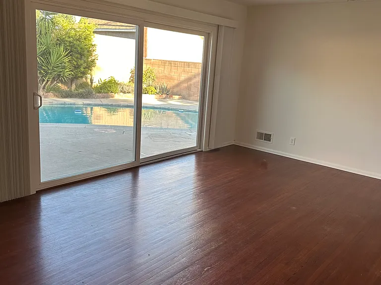 8420 Casaba Ave — Photo 11