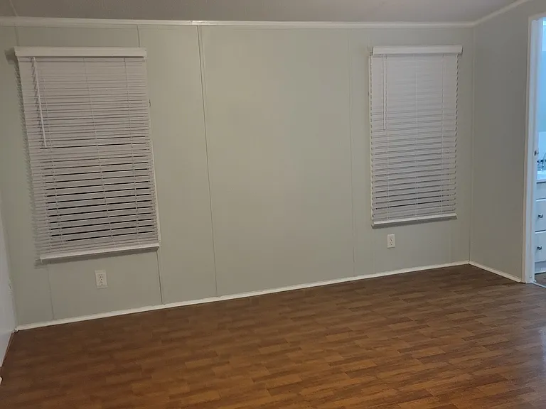 1103 Lissie Ln — Photo 17