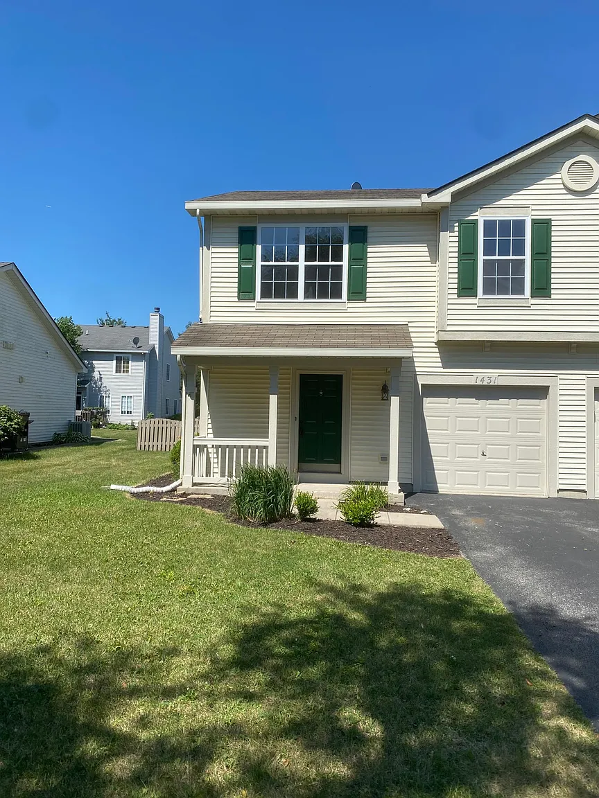 1431 Levato Ln photo 1