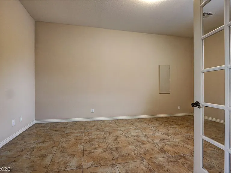7560 Prancing Pony Ct — Photo 16