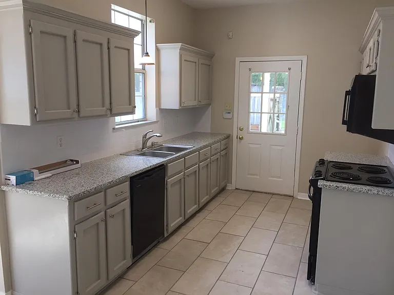 3509 Stowers Dr — Photo 3
