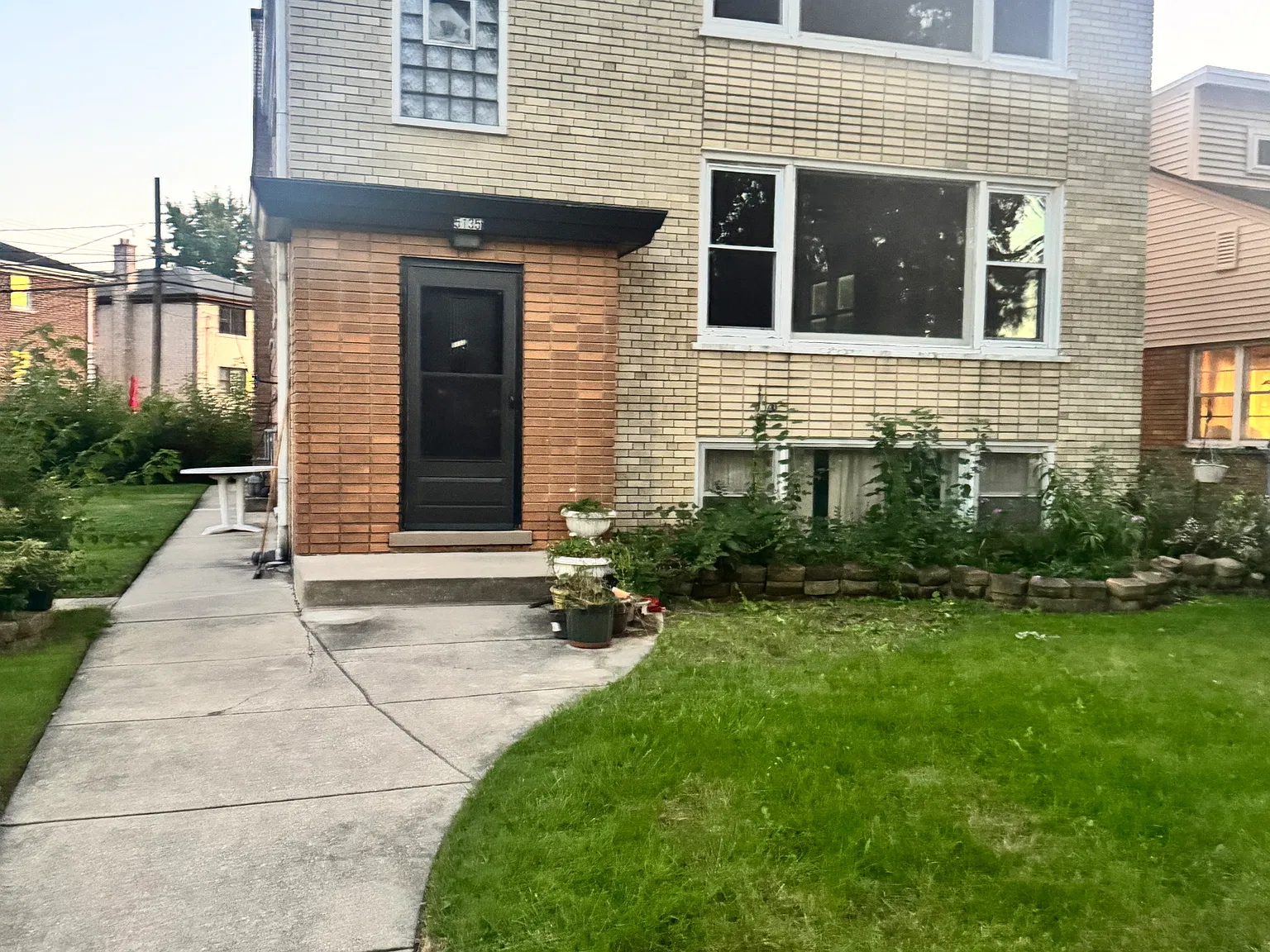 3 bed, 1800 sqft, $2,800 — Photo 1