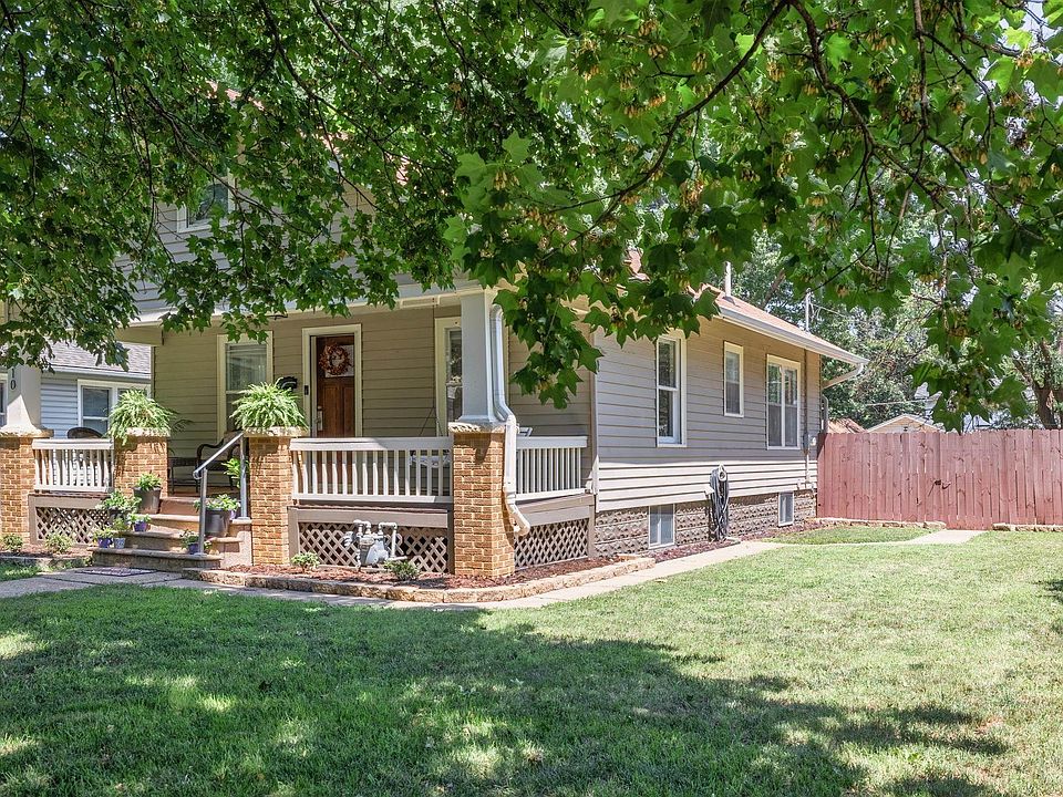 210 SW Kendall Ave, Topeka, KS 66606 Zillow