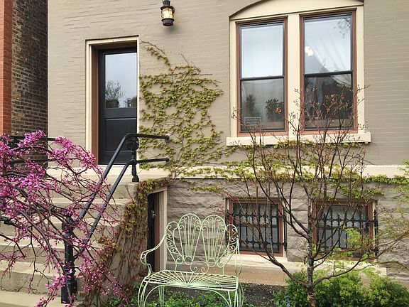 3rd image of 2210 W Erie St