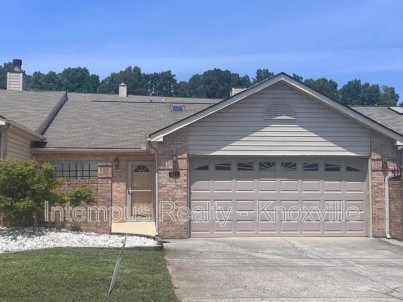 813 Villaview Way