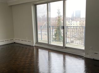 2 Superior Ave #39, Toronto, ON M8V 2M3