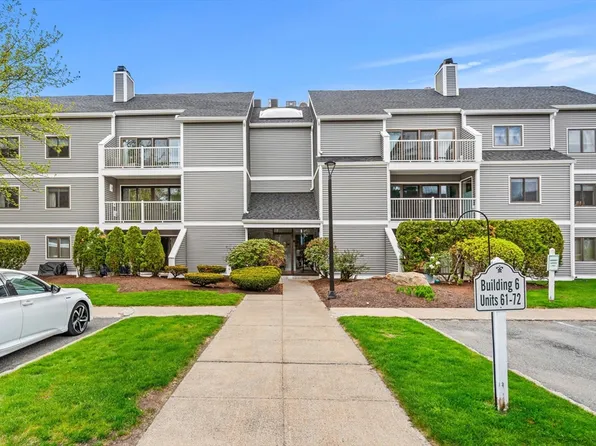 1100 Salem St APT 65, Lynnfield, MA 01940